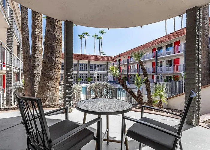 Beautiful Retreat 2 Queen Beds At Oasis Pool & Clubhouse *